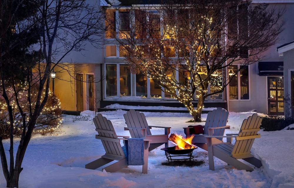 Orchards Hotel Уильямстаун Экстерьер фото